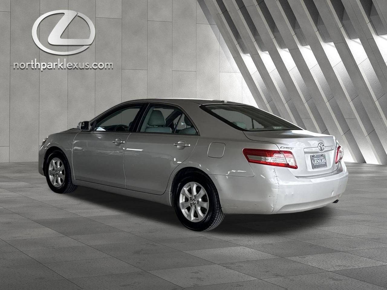 2010 Toyota Camry LE