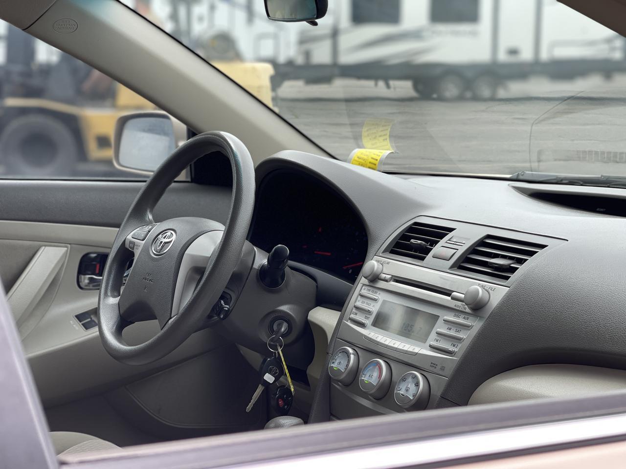 2010 Toyota Camry XLE Hayden ID