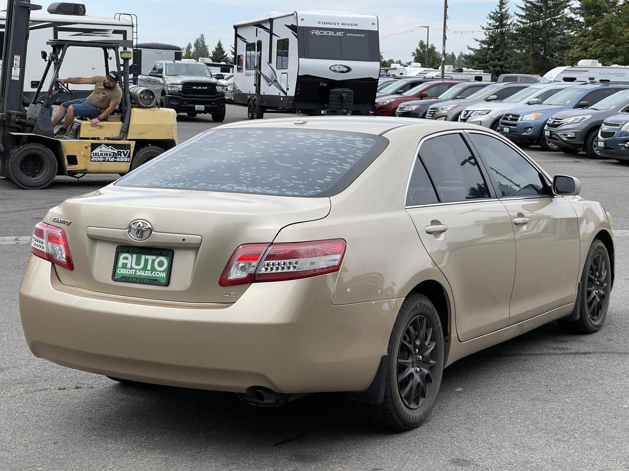 2010 Toyota Camry XLE Hayden ID