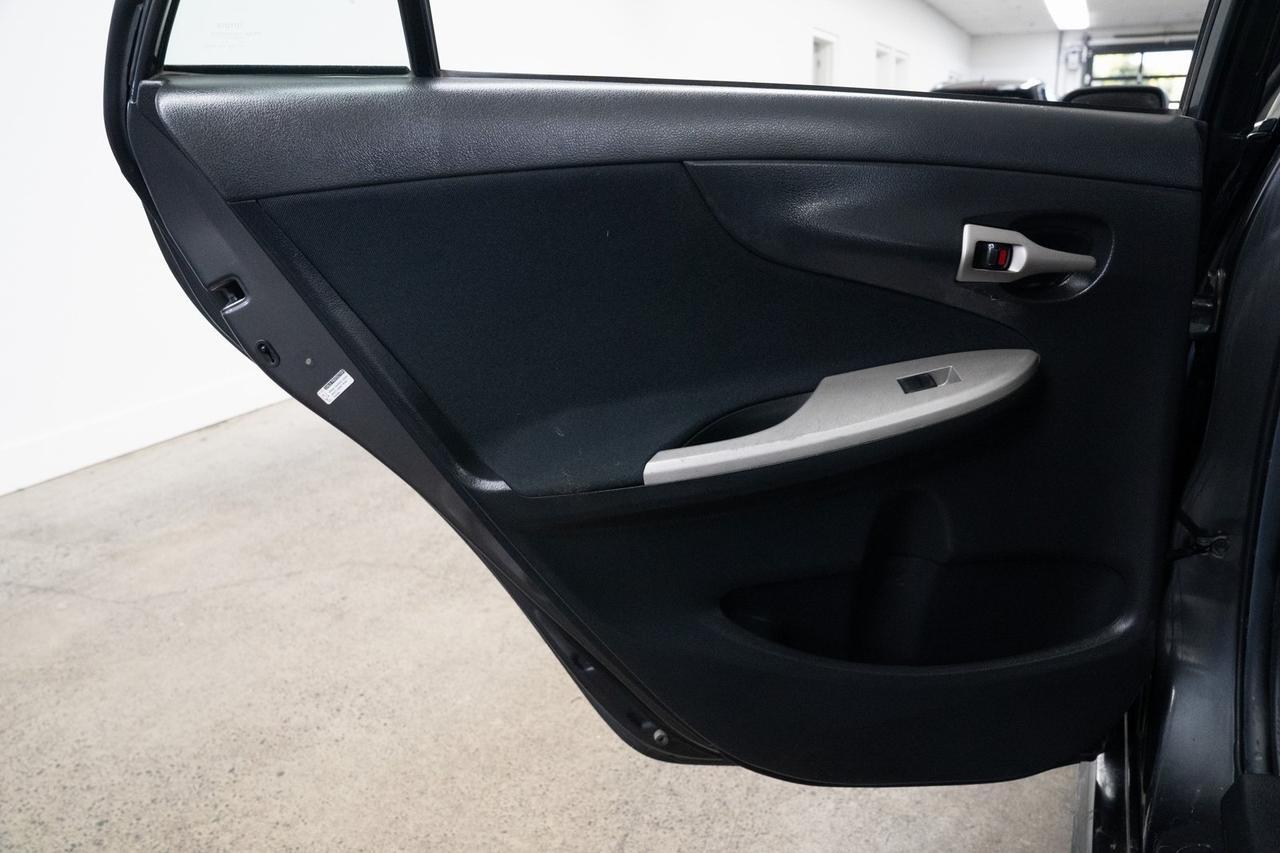 2010 Toyota Corolla photo 15