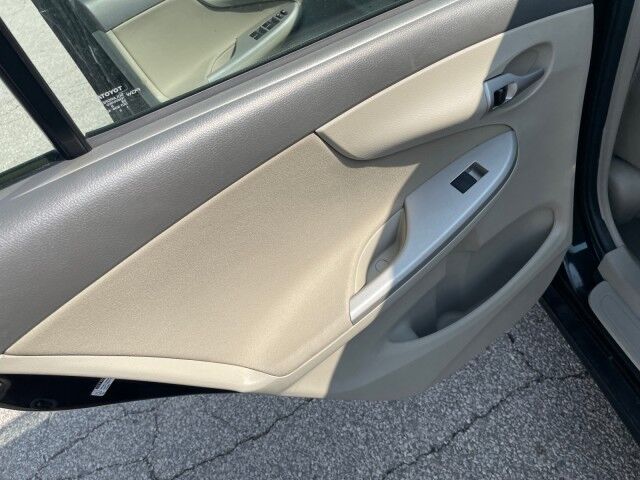 2010 Toyota Corolla LE Cleveland OH