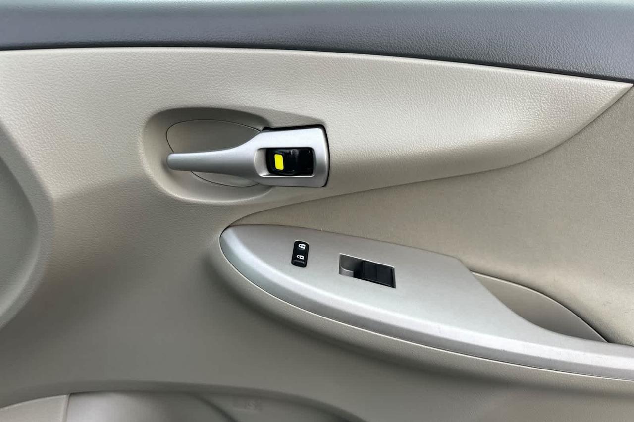 2010 Toyota Corolla LE Roseville CA