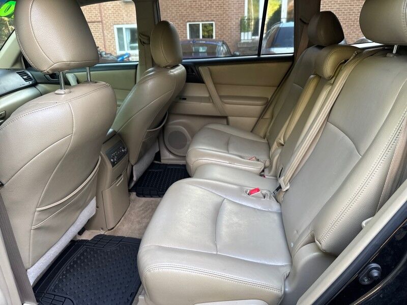 2010 Toyota Highlander 4WD V6 w/ 3rd Row Arlington VA