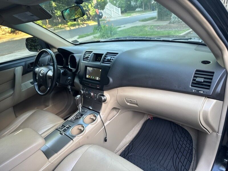 2010 Toyota Highlander 4WD V6 w/ 3rd Row Arlington VA