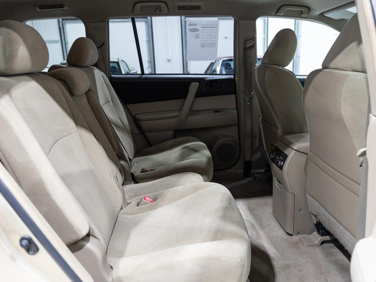 2010 Toyota Highlander AWD 8-Passenger Cranberry PA