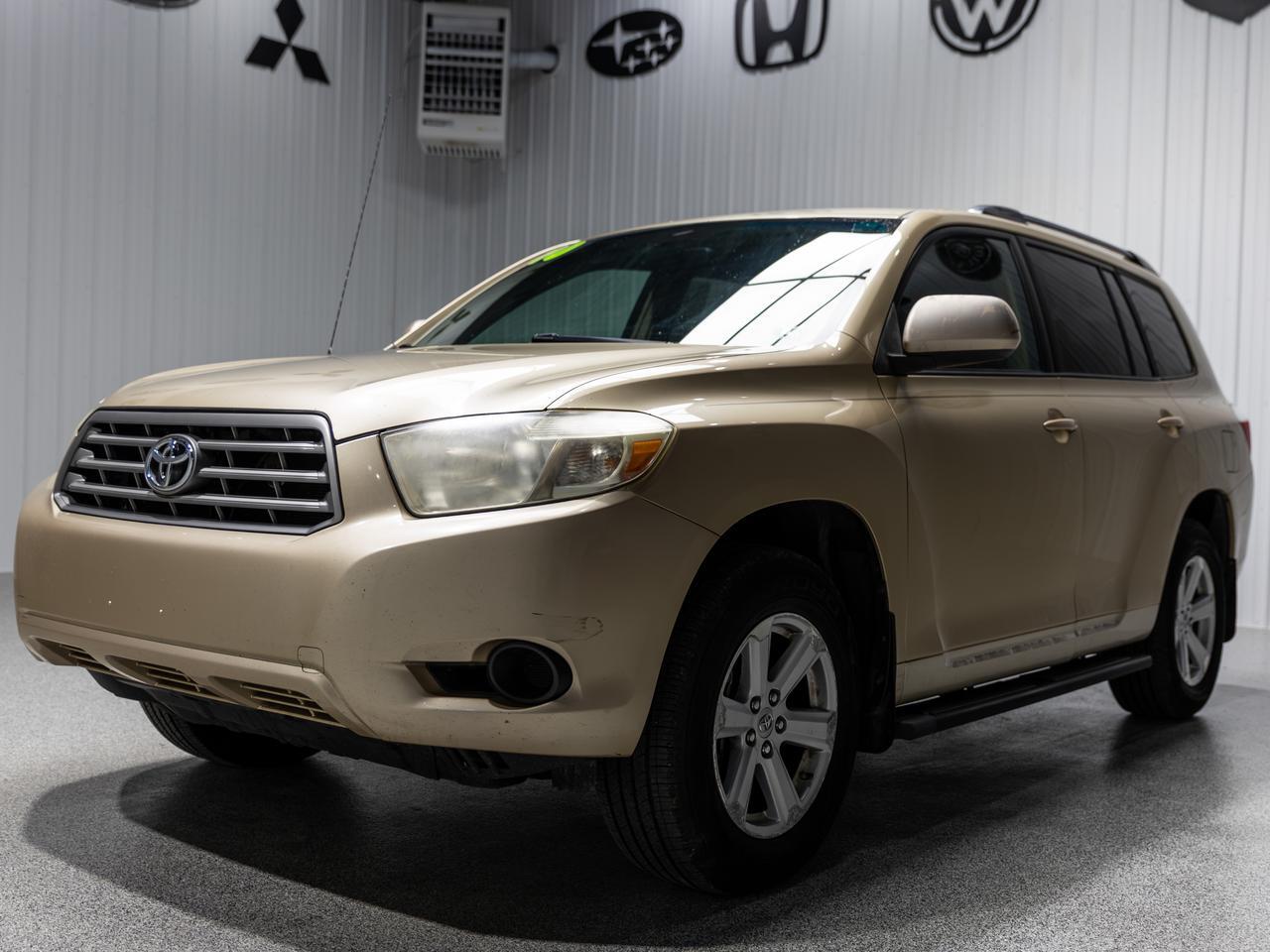 2010 Toyota Highlander AWD 8-Passenger Cranberry PA