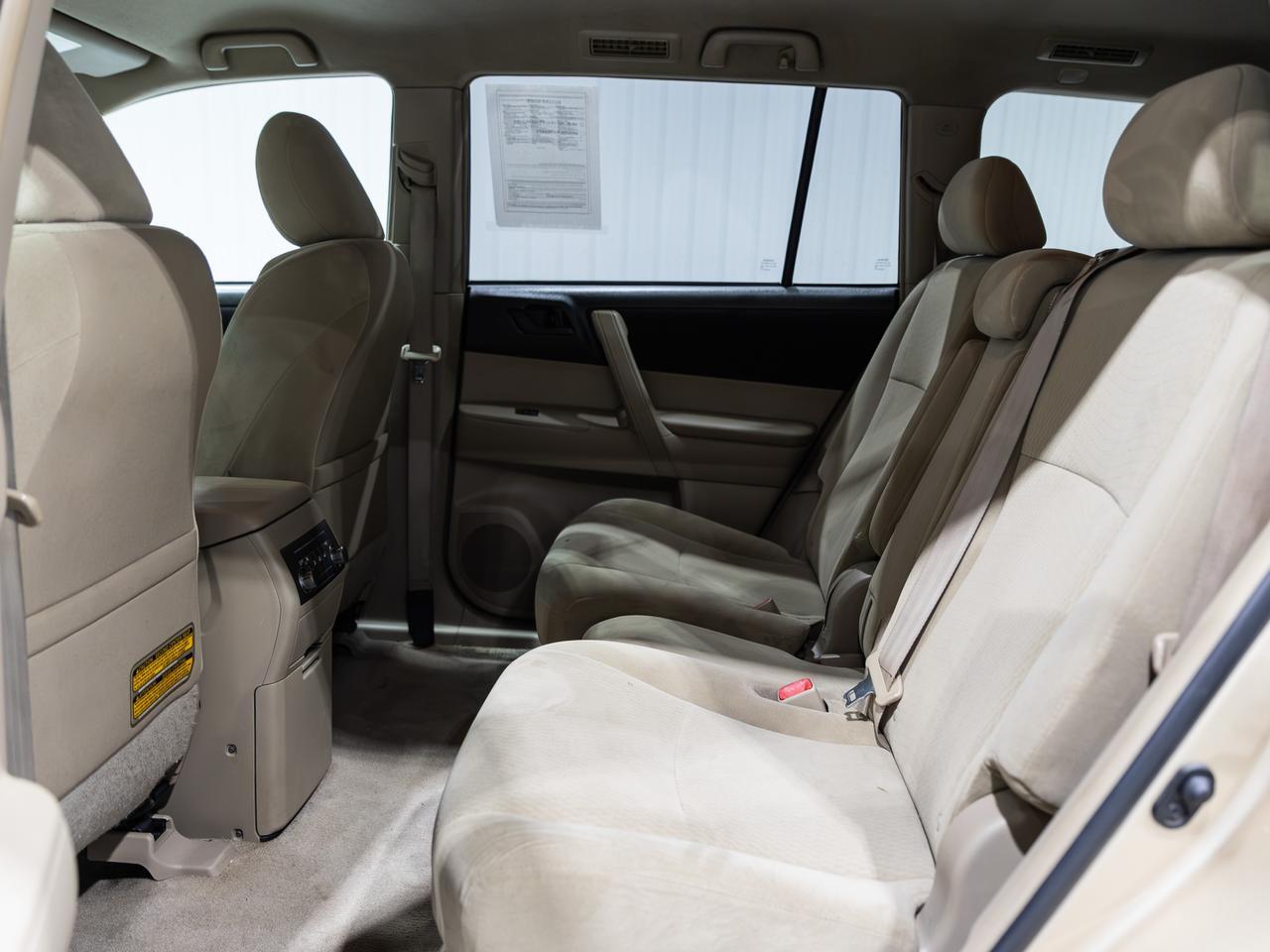 2010 Toyota Highlander AWD 8-Passenger Cranberry PA