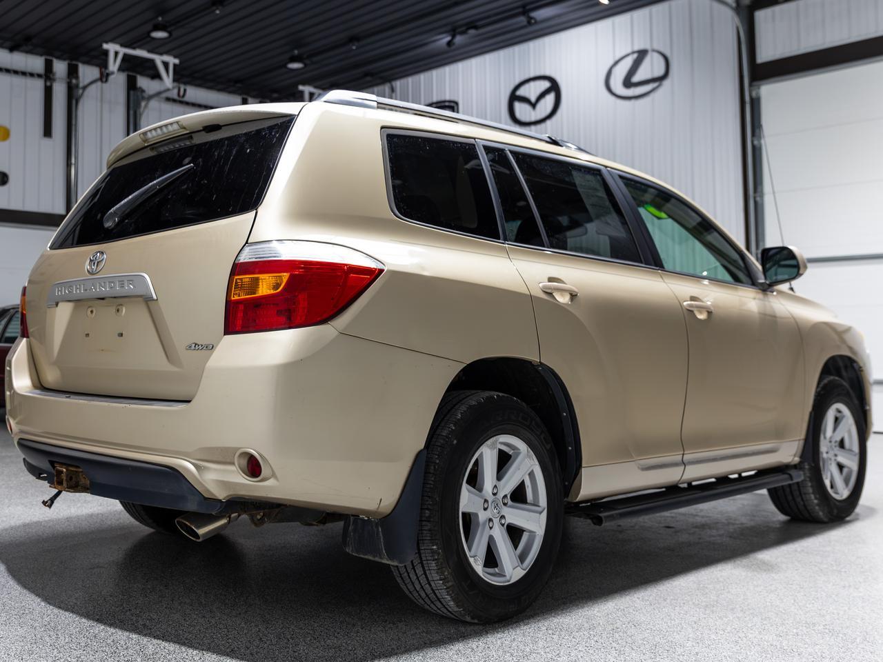 2010 Toyota Highlander AWD 8-Passenger Cranberry PA