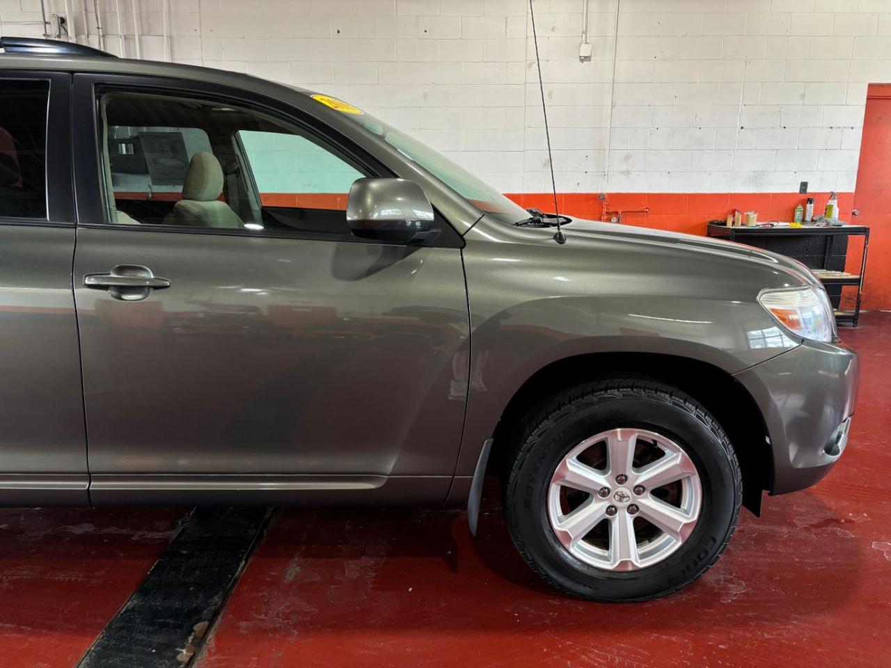 2010 Toyota Highlander Base V6 Franklin OH