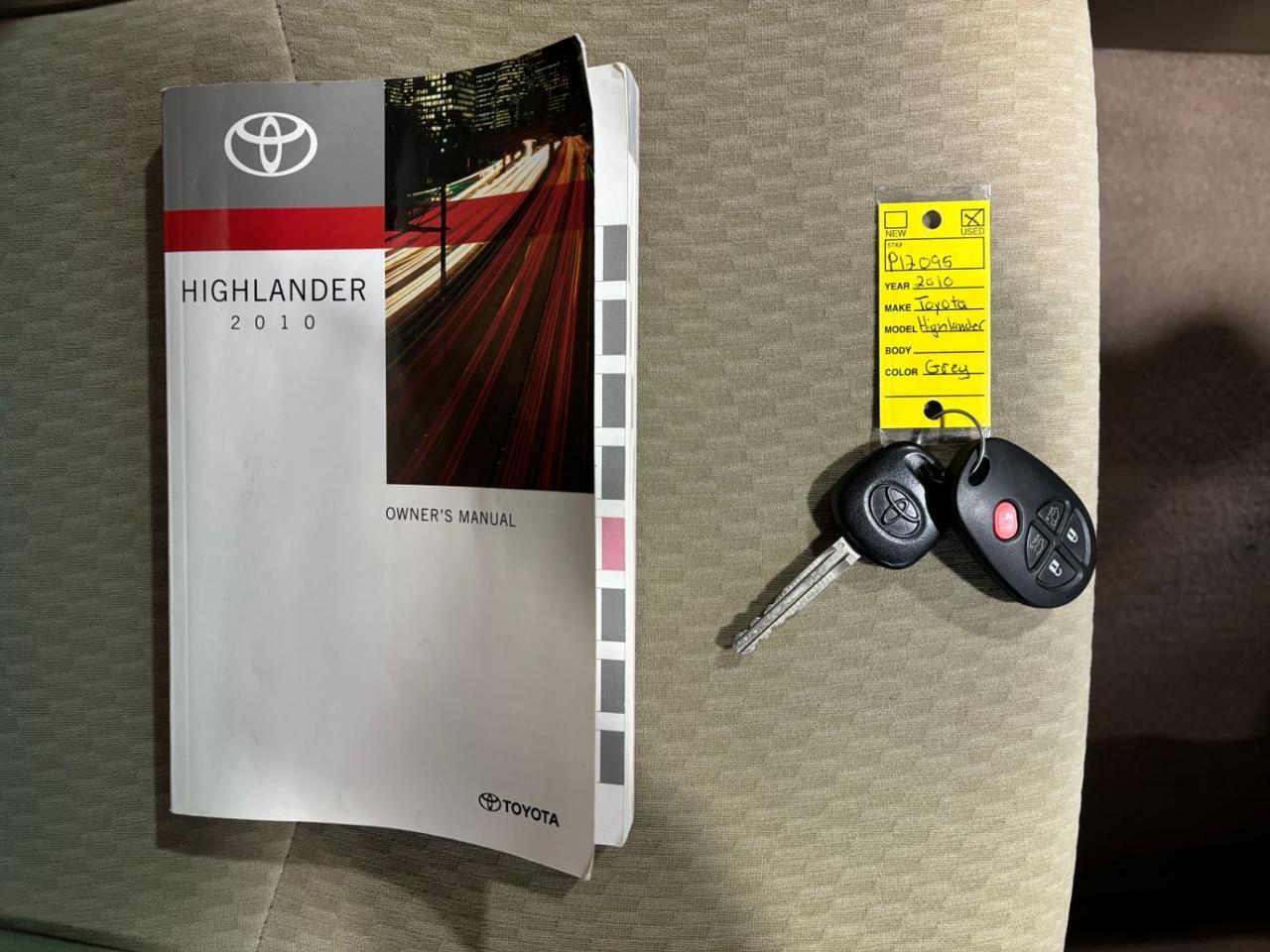 2010 Toyota Highlander Base V6 Franklin OH