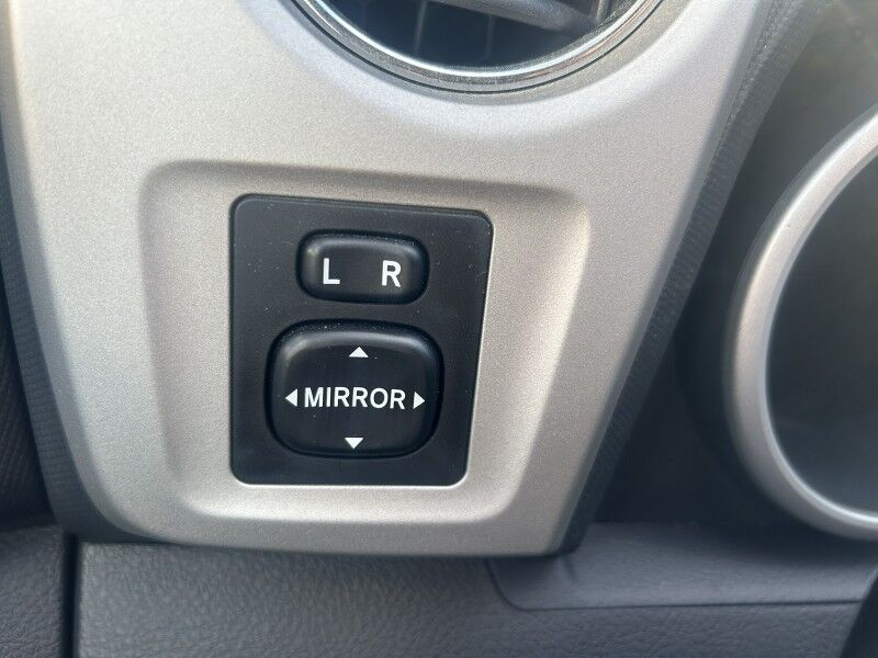 2010 Toyota Matrix - 1 OWNER - PERFECT SERVICE HISTORY Webster MA