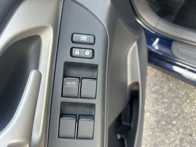 2010 Toyota Matrix - 1 OWNER - PERFECT SERVICE HISTORY Webster MA
