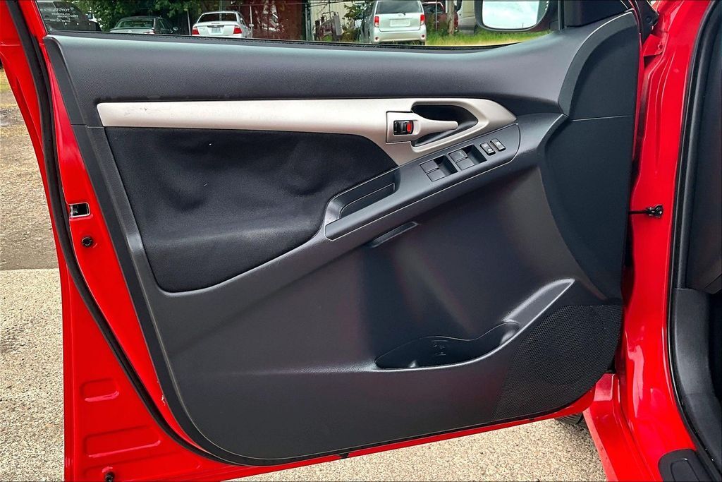 2010 Toyota Matrix Base OR