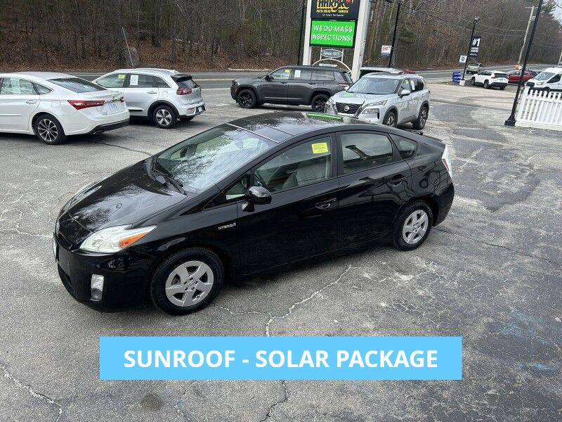 2010 Toyota Prius V - FULLY LOADED - GREAT SERVICE HISTORY Whitinsville MA