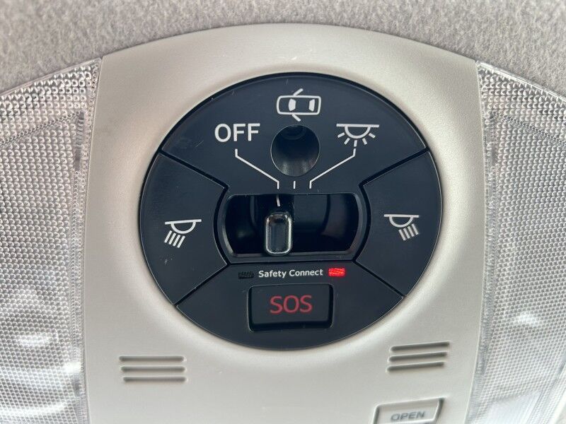 2010 Toyota Prius V - FULLY LOADED - GREAT SERVICE HISTORY Webster MA