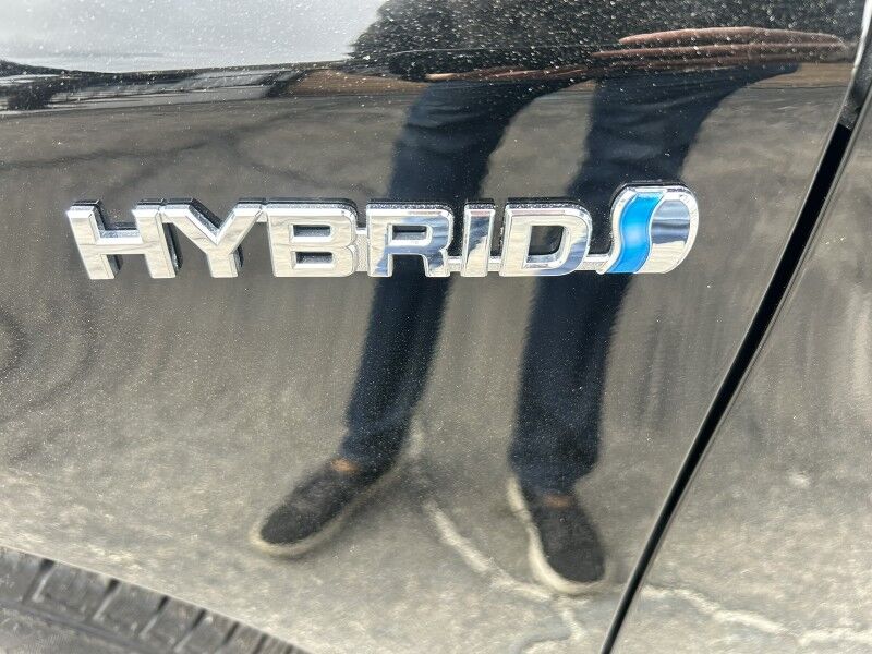 2010 Toyota Prius V - FULLY LOADED - GREAT SERVICE HISTORY Webster MA