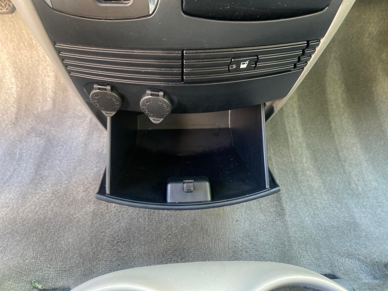 2010 Toyota Sienna LE LOW MILES 41,871 1 OWNER 7 PASSENGER Pompano Beach FL