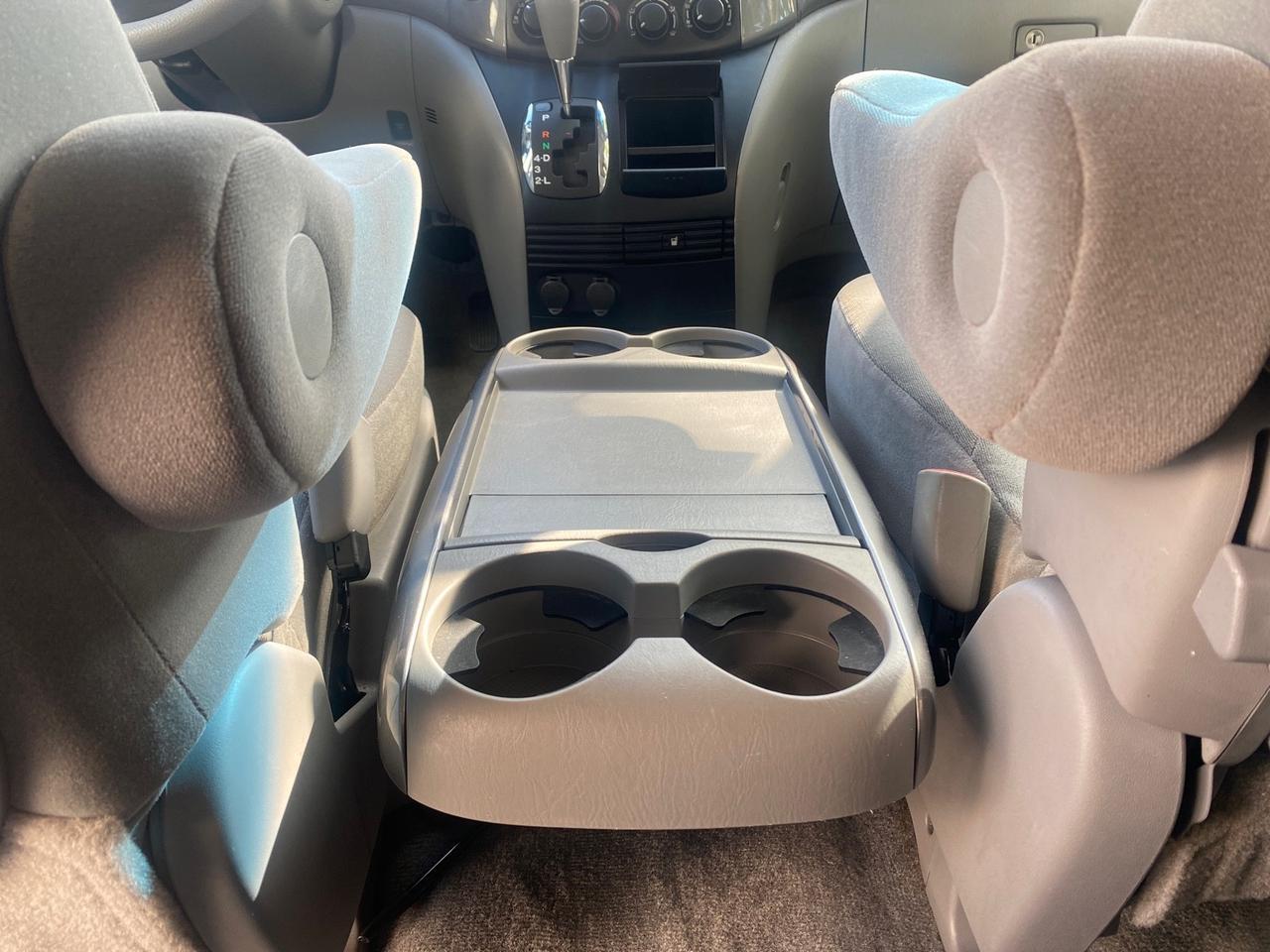 2010 Toyota Sienna LE LOW MILES 41,871 1 OWNER 7 PASSENGER Pompano Beach FL