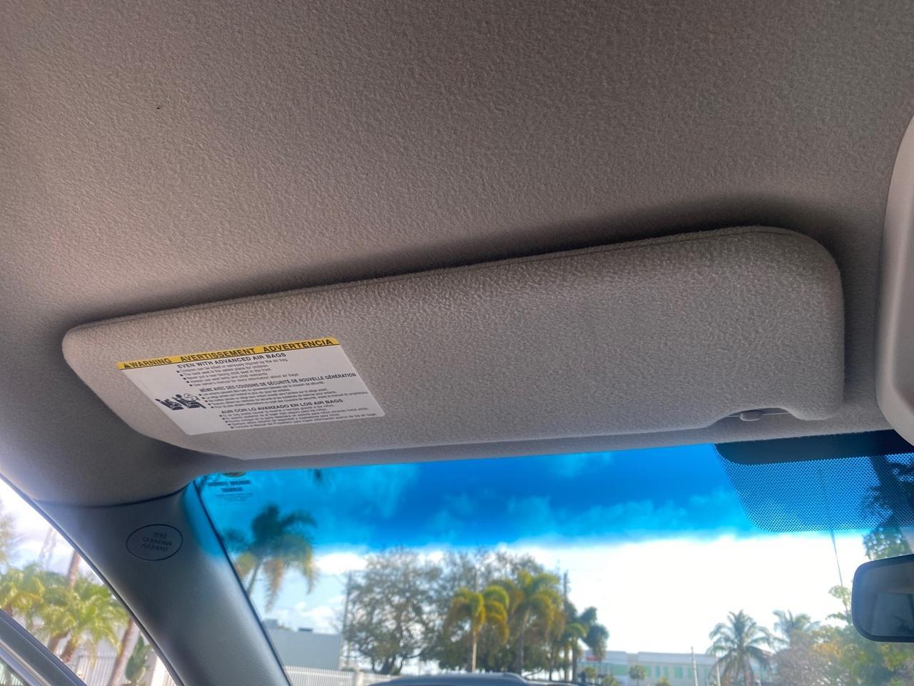 2010 Toyota Sienna LE LOW MILES 41,871 1 OWNER 7 PASSENGER Pompano Beach FL