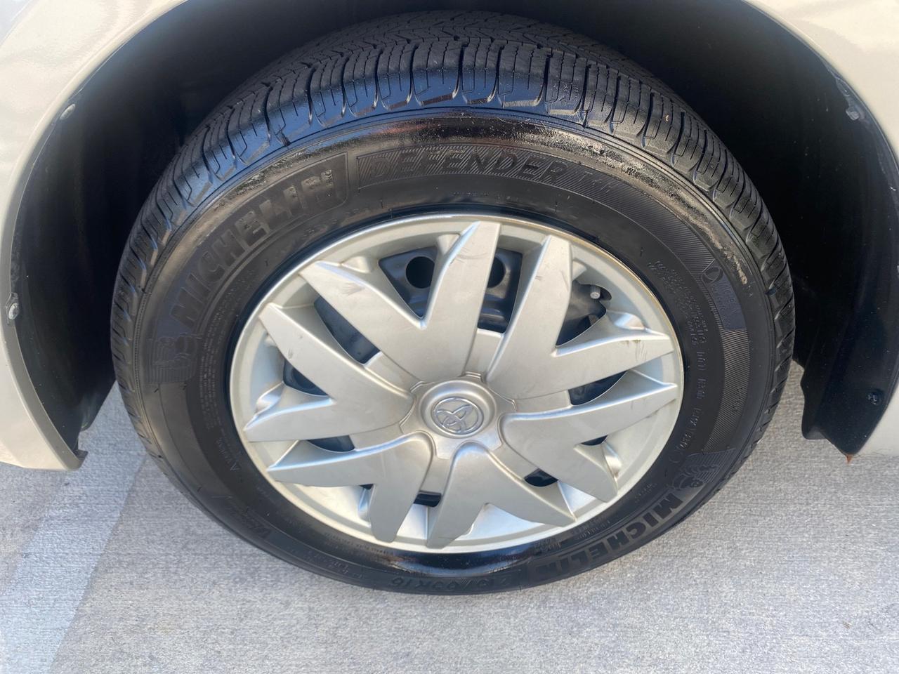 2010 Toyota Sienna LE LOW MILES 41,871 1 OWNER 7 PASSENGER Pompano Beach FL