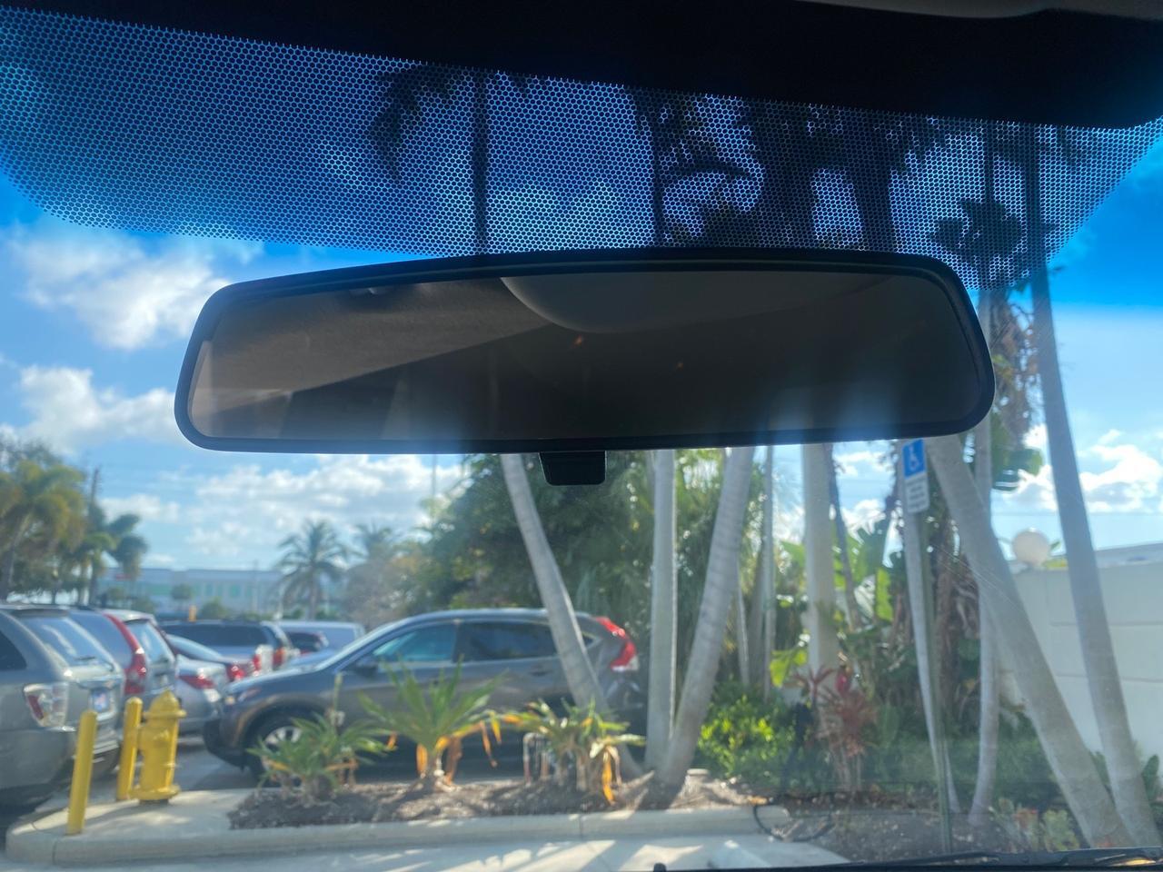 2010 Toyota Sienna LE LOW MILES 41,871 1 OWNER 7 PASSENGER Pompano Beach FL