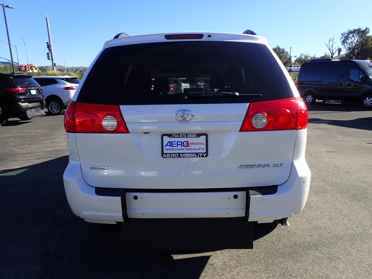 2010 Toyota Sienna XLE Anaheim CA