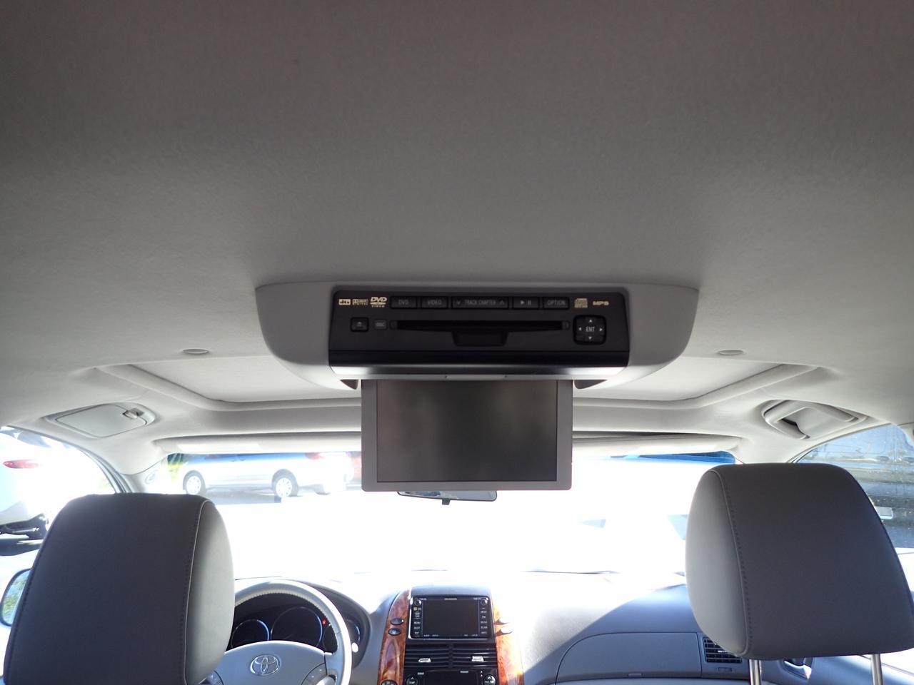 2010 Toyota Sienna XLE Anaheim CA