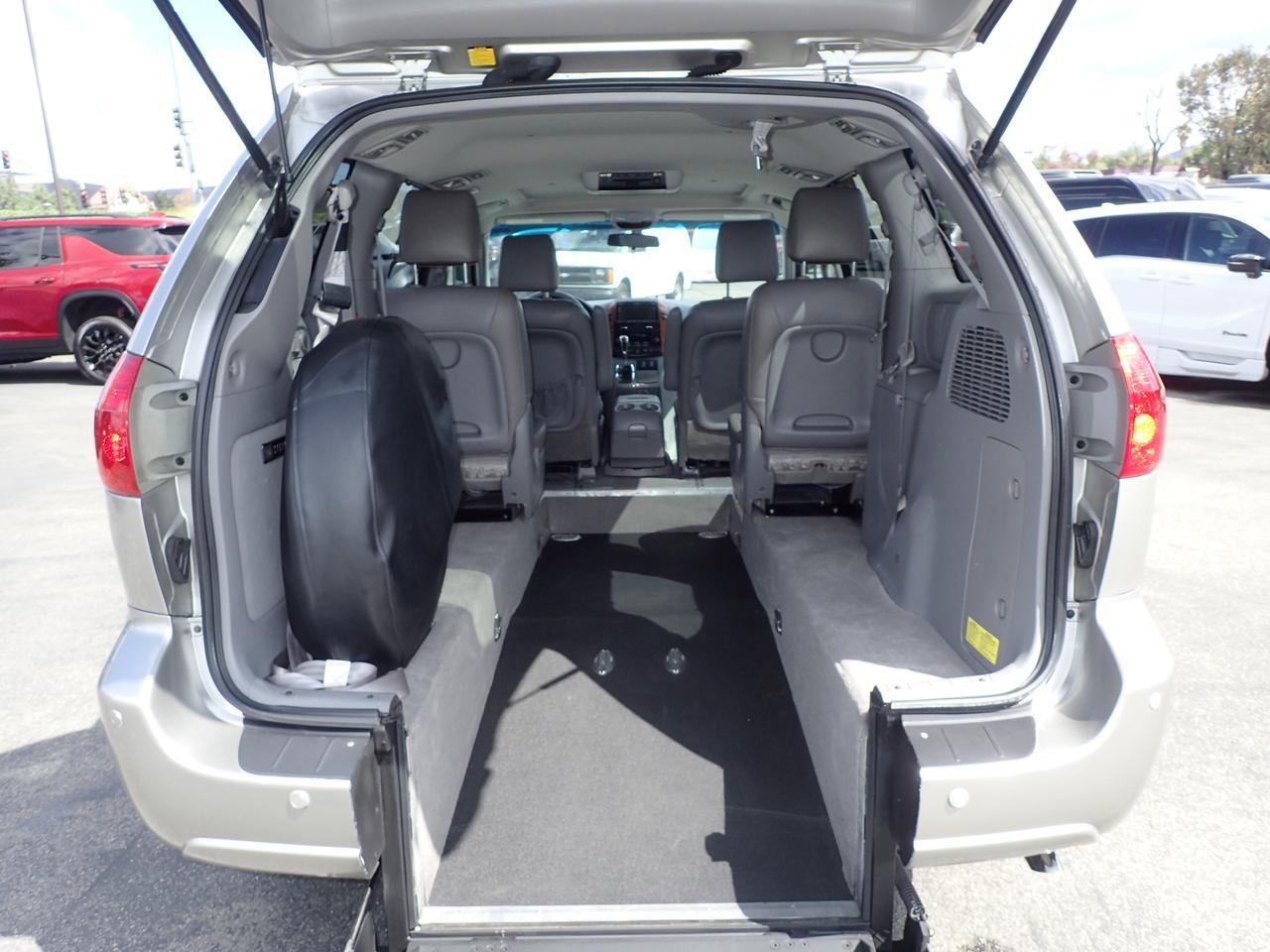 2010 Toyota Sienna XLE Anaheim CA