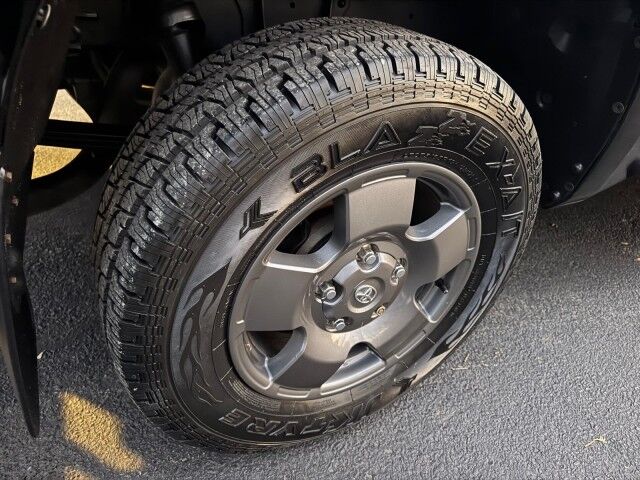 2010 Toyota Tundra 4WD Truck  Whitehall PA