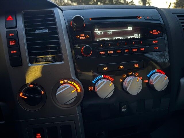 2010 Toyota Tundra 4WD Truck  Whitehall PA