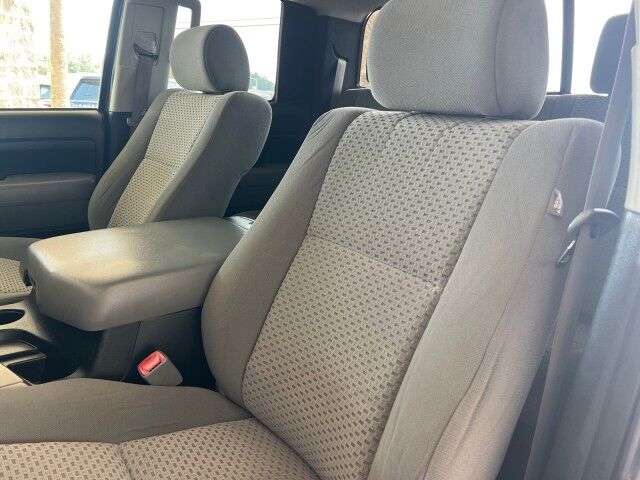 2010 Toyota Tundra Double Cab photo 16