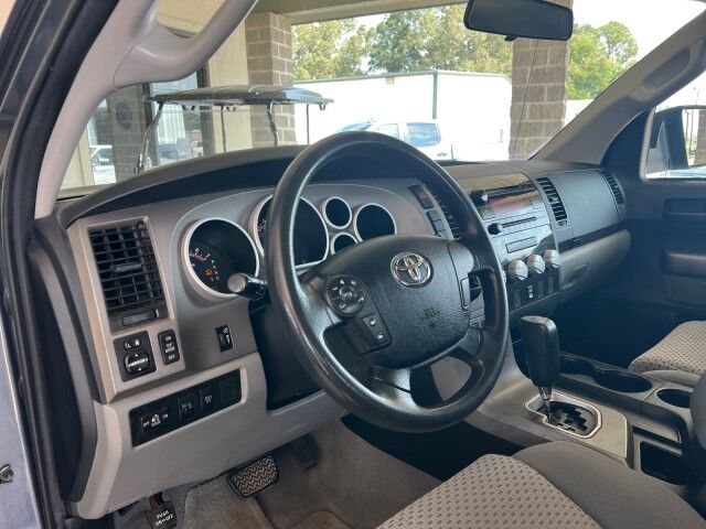 2010 Toyota Tundra Double Cab photo 17