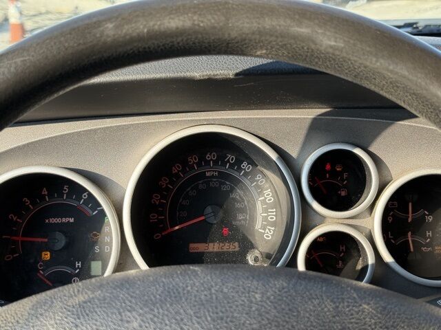 2010 Toyota Tundra Grade Crestwood KY