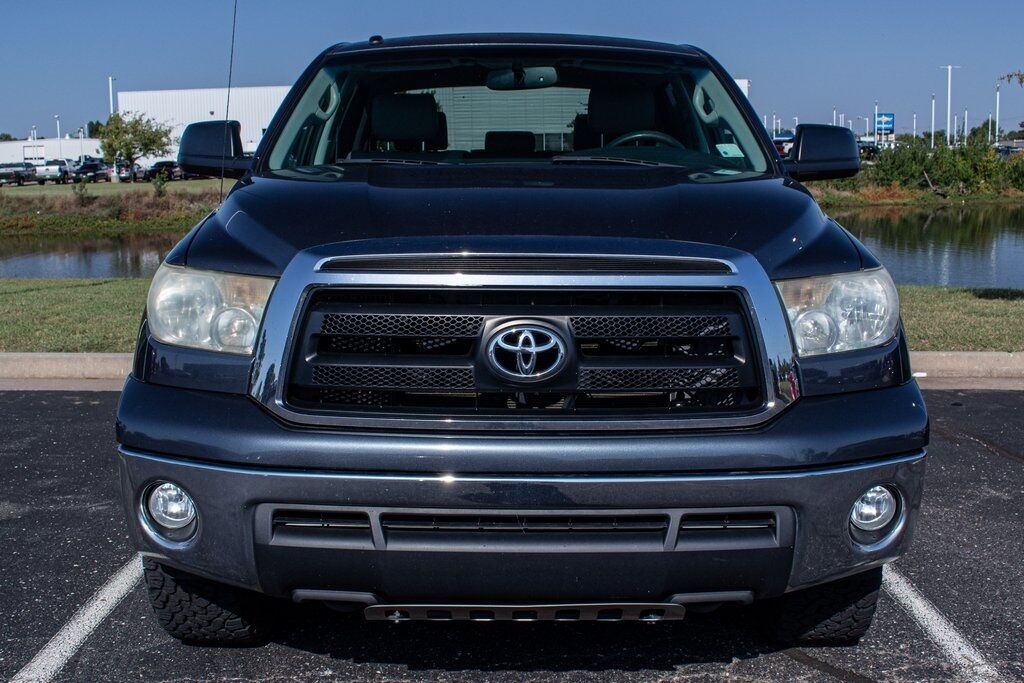 2010 Toyota Tundra SR5 photo 2