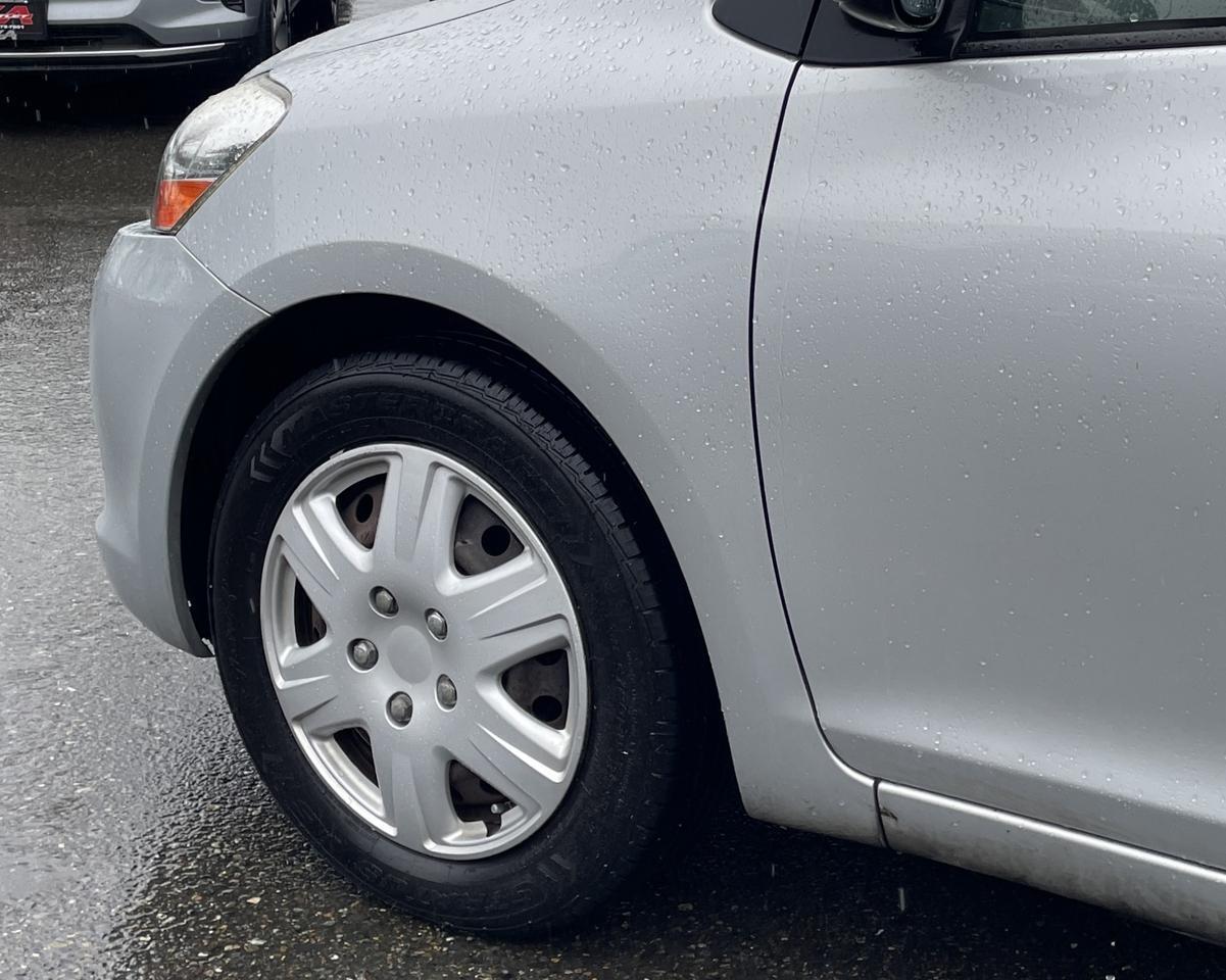 2010 Toyota Yaris Sedan 4D