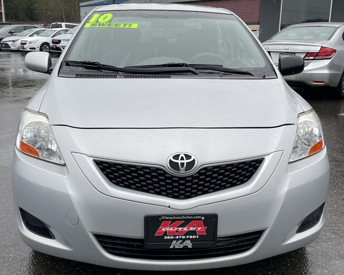 2010 Toyota Yaris Sedan 4D