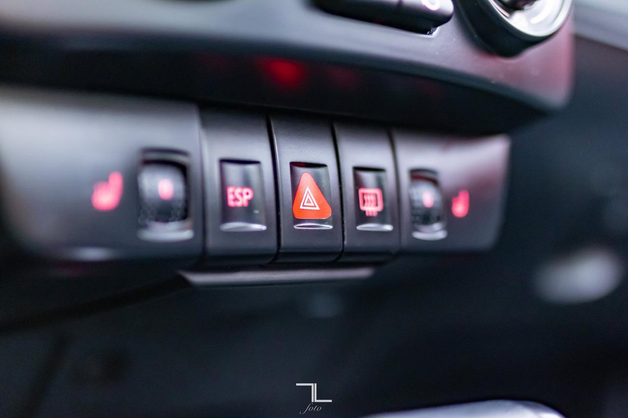 2010 Volkswagen Beetle Comfortline Convertible Leather Red Deer AB