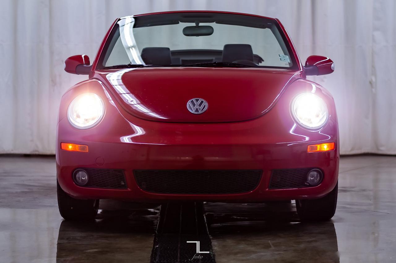 2010 Volkswagen Beetle Comfortline Convertible Leather Red Deer AB