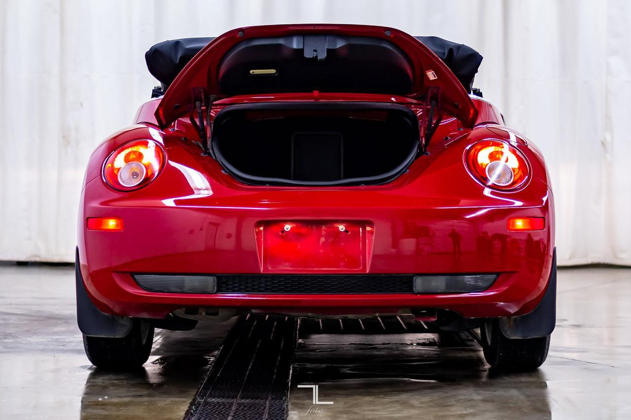 2010 Volkswagen Beetle Comfortline Convertible Leather Red Deer AB