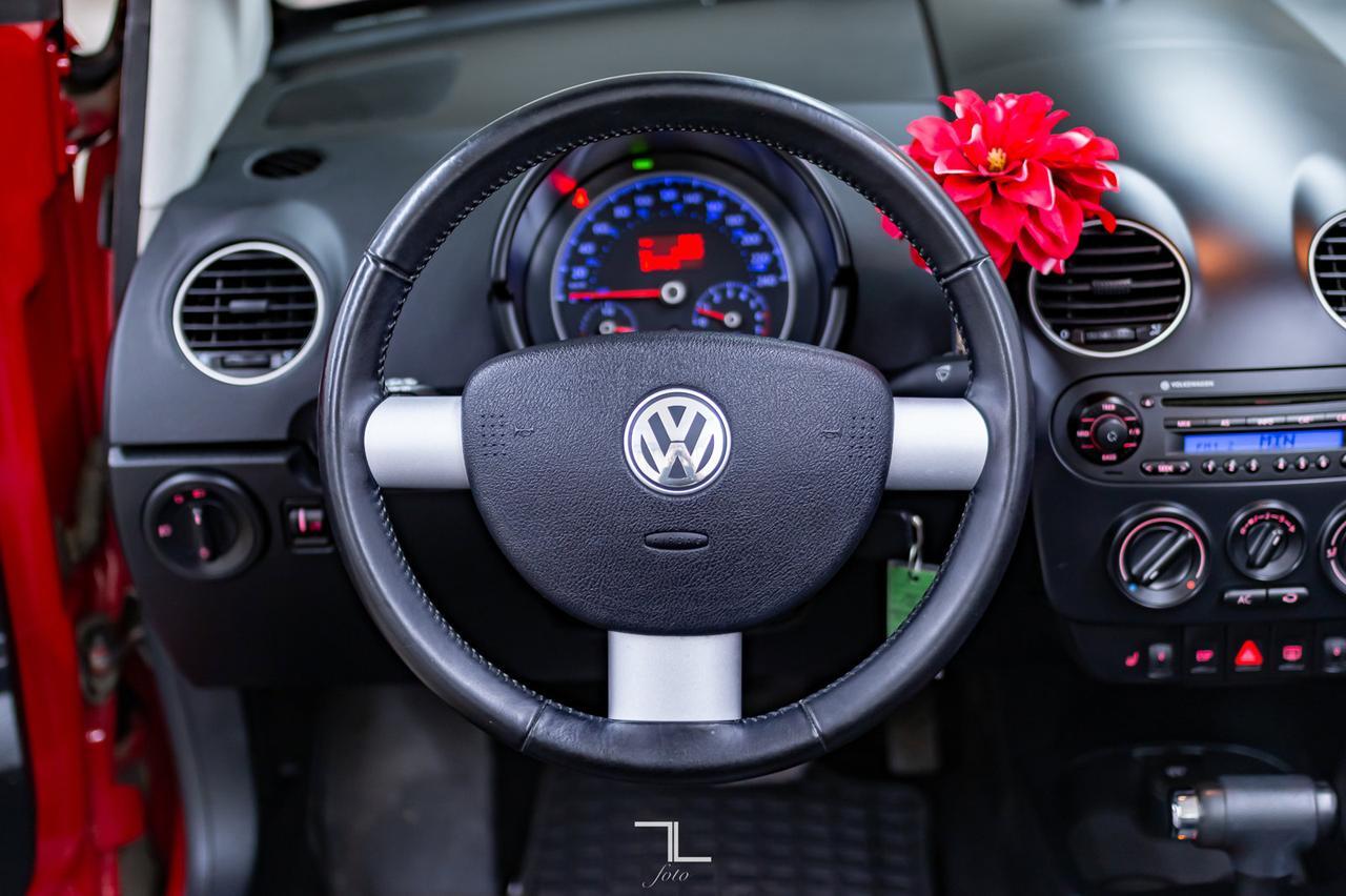 2010 Volkswagen Beetle Comfortline Convertible Leather Red Deer AB