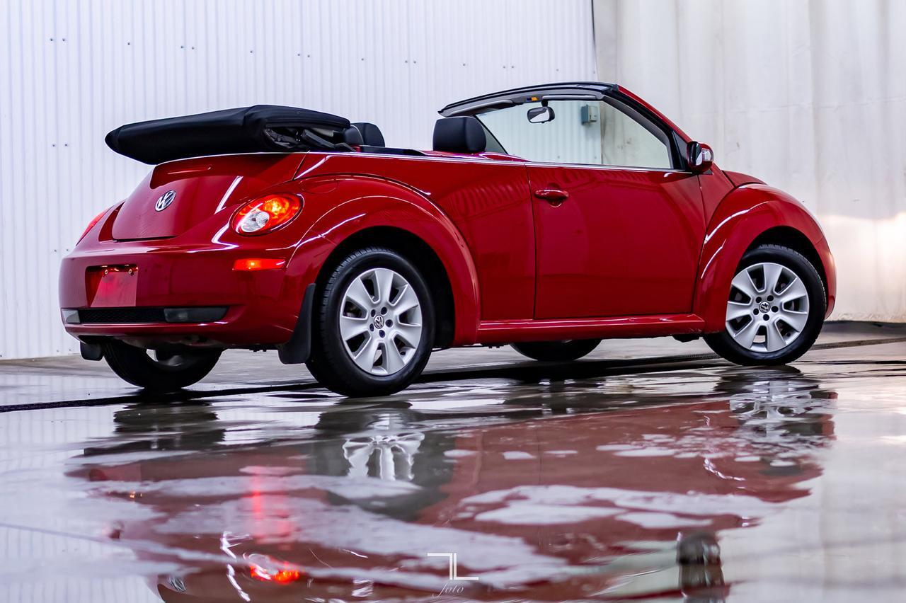 2010 Volkswagen Beetle Comfortline Convertible Leather Red Deer AB