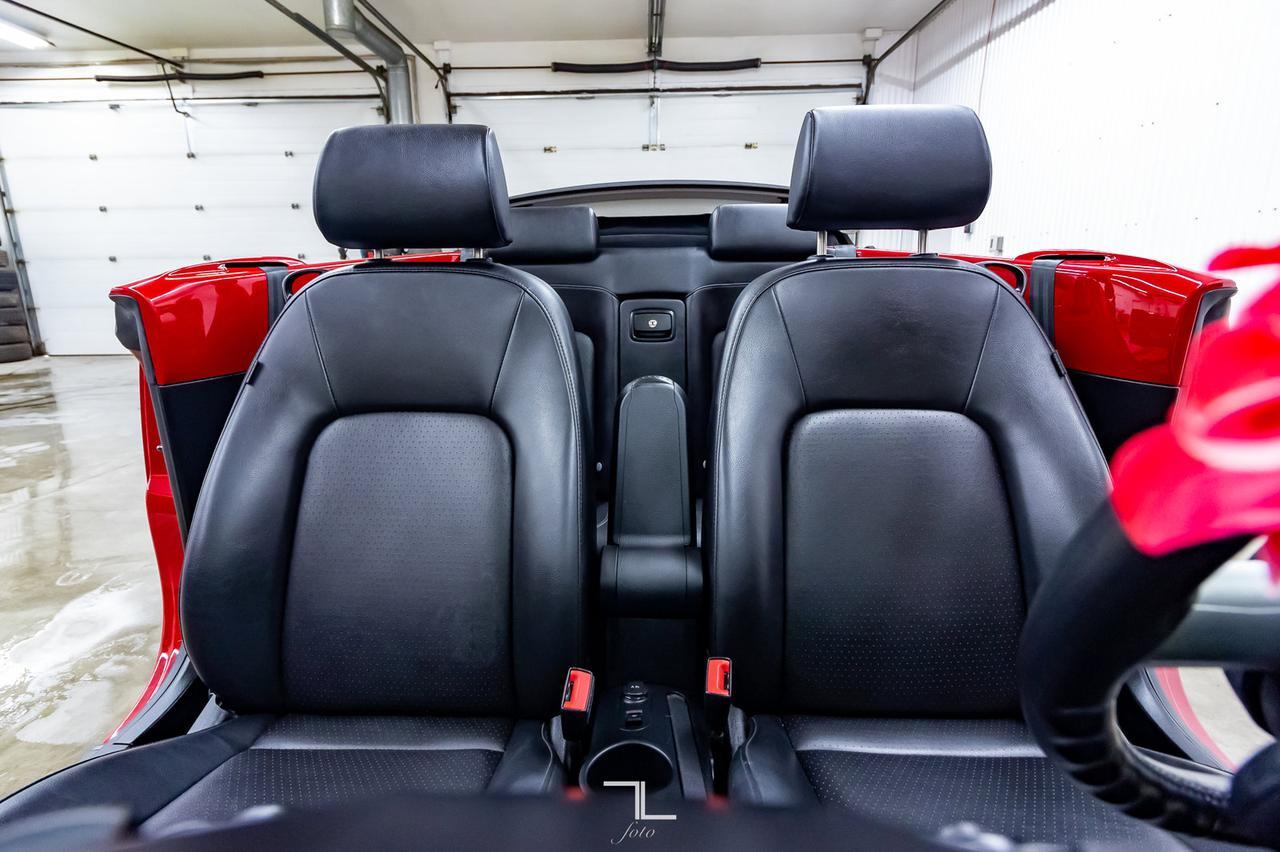 2010 Volkswagen Beetle Comfortline Convertible Leather Red Deer AB