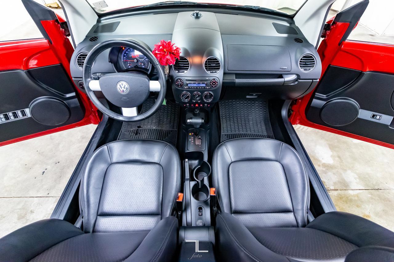 2010 Volkswagen Beetle Comfortline Convertible Leather Red Deer AB