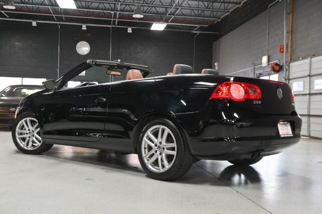 2010 Volkswagen Eos Lux 2dr Convertible Chicago IL
