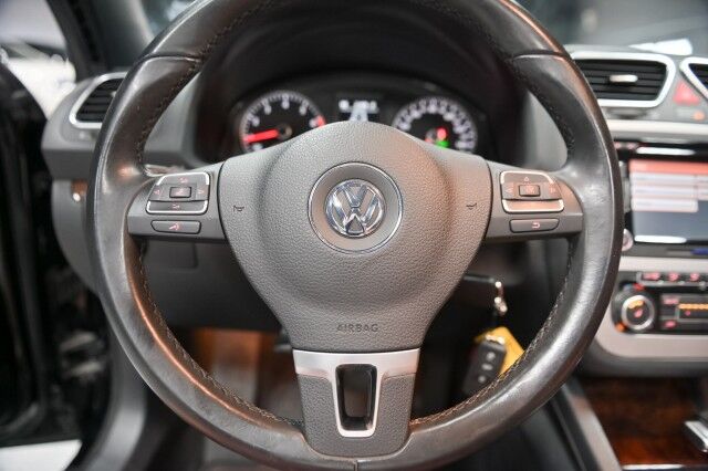 2010 Volkswagen Eos Lux 2dr Convertible Chicago IL
