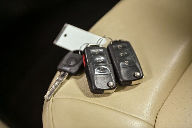 2010 Volkswagen New Beetle 5 Speed Manual 2dr Coupe Chicago IL