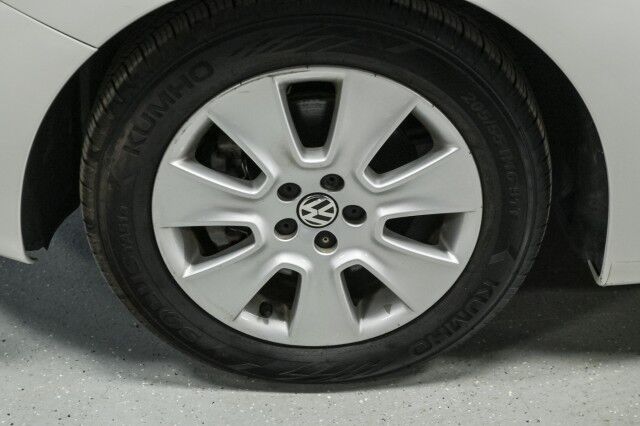 2010 Volkswagen New Beetle 5 Speed Manual 2dr Coupe Chicago IL