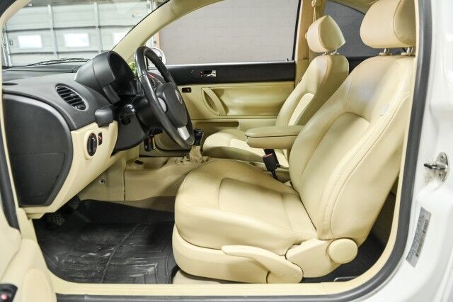 2010 Volkswagen New Beetle 5 Speed Manual 2dr Coupe Chicago IL