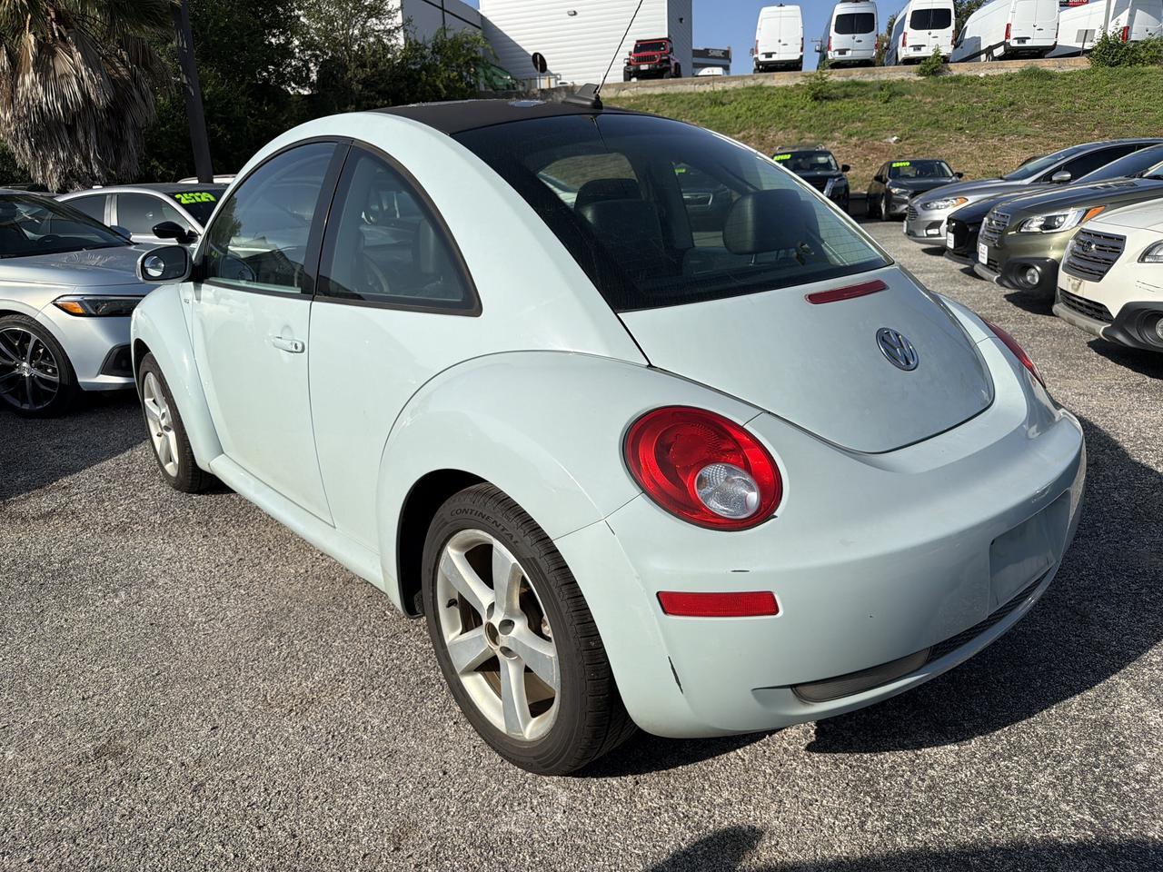 2010 Volkswagen New Beetle Coupe 2.5L San Antonio TX