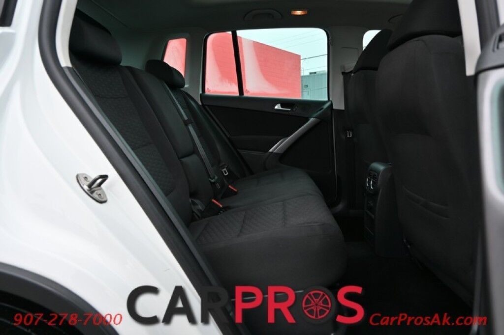 2010 Volkswagen Tiguan SEL - 2.0L Turbo - 6-Speed Automatic - All Wheel Drive - Heated Seats - Keyless Entry - Power Door Locks & Windows - Tow Package Anchorage AK
